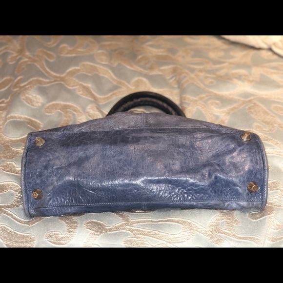 Gorgeous light blue classic Balenciaga handbag - Picture 5 of 5